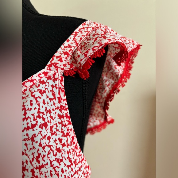 NWT Axara Women’s floral tank top. Size Large - Picture 3 of 5